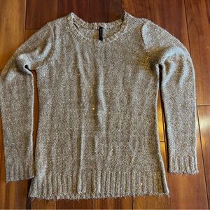 Massini Gold Crew Neck Sweater with Fine Knit and Sequins